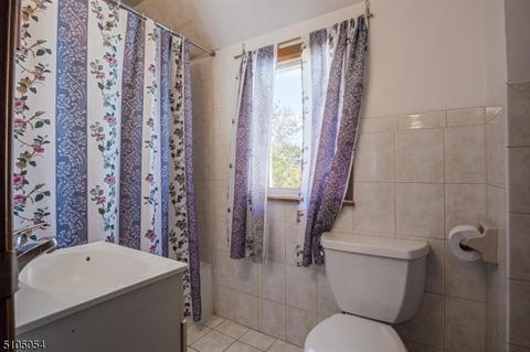 95 Halstead Ave, Wallington, NJ 07057 photo 16