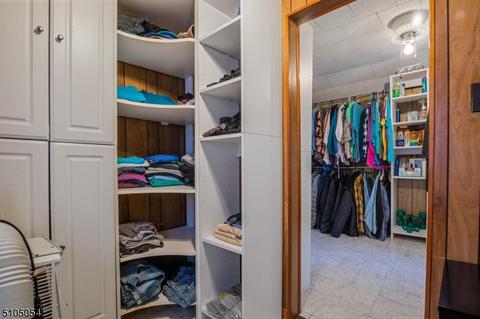 95 Halstead Ave, Wallington, NJ 07057 photo 17