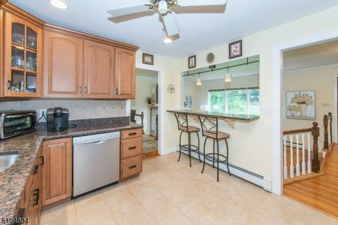 22 Schuyler Rd, Wayne, NJ 07470 photo 7