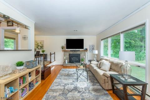 22 Schuyler Rd, Wayne, NJ 07470 photo 5