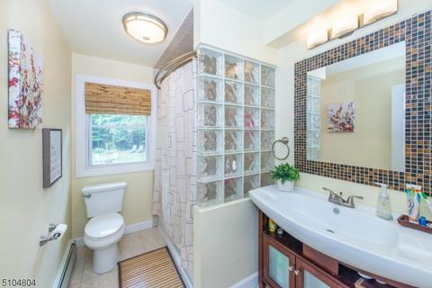 22 Schuyler Rd, Wayne, NJ 07470 photo 18
