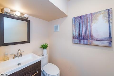 22 Schuyler Rd, Wayne, NJ 07470 photo 24