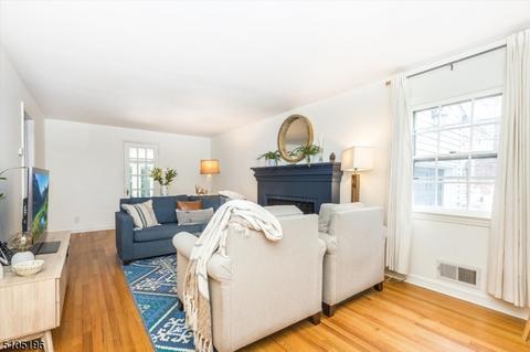 249 Grant Ave, Nutley, NJ 07110 photo 4