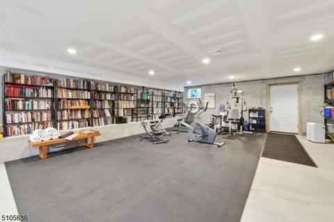 16 Blackburn Rd, Summit, NJ 07901 photo 17