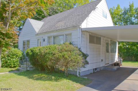 16 Kyle Dr, Dover, NJ 07801 photo 2
