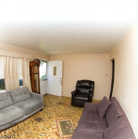 16 Kyle Dr, Dover, NJ 07801 photo 6