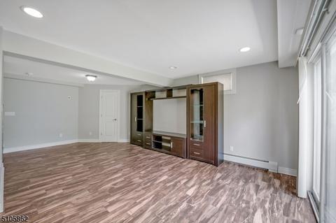 62 Pinecrest Ter, Wayne, NJ 07470 photo 12