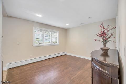62 Pinecrest Ter, Wayne, NJ 07470 photo 7