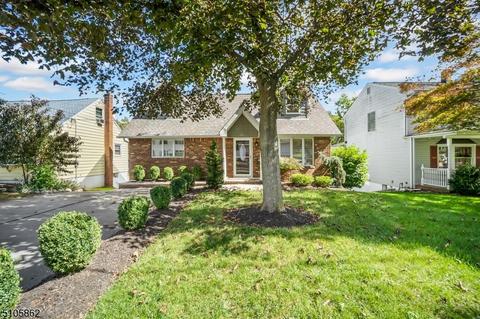 62 Pinecrest Ter, Wayne, NJ 07470 photo 2
