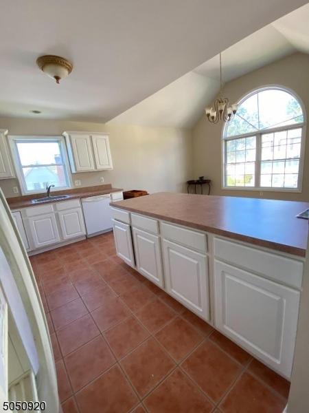 20 E Chrystal St, Dover, NJ 07801 photo 3