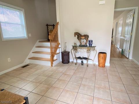20 E Chrystal St, Dover, NJ 07801 photo 2