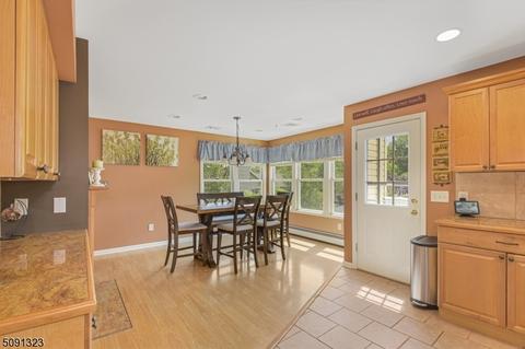 5 Hillside Ave, Clark, NJ 07066 photo 8