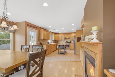 5 Hillside Ave, Clark, NJ 07066 photo 7