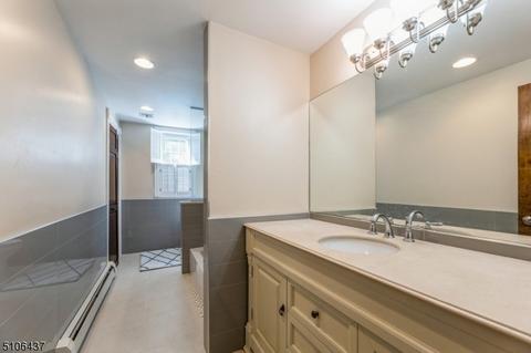 75 Francisco Ave, Rutherford, NJ 07070 photo 12