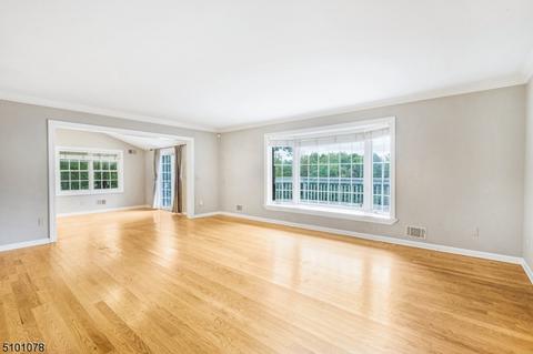 24 Roxiticus Rd, Mendham, NJ 07945 photo 16
