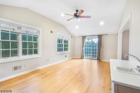 24 Roxiticus Rd, Mendham, NJ 07945 photo 18