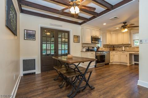 596 Mountain View Ter, Middlesex, NJ 08846 photo 19