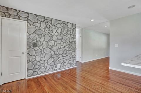 6 Glen Gary Rd, Middlesex, NJ 08846 photo 4
