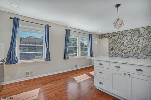 6 Glen Gary Rd, Middlesex, NJ 08846 photo 9
