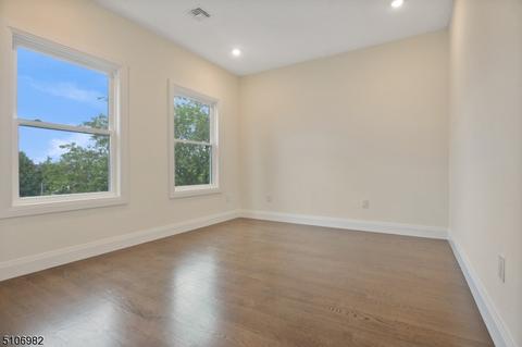 106 Patterson St, Harrison, NJ 07029 photo 16