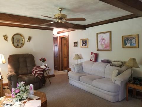 412 La Monte Ave, Bound Brook, NJ 08805 photo 2