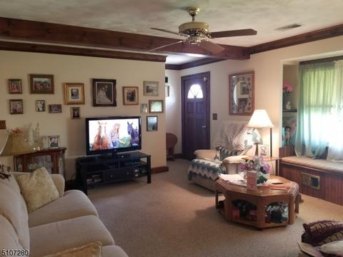 412 La Monte Ave, Bound Brook, NJ 08805 photo 3