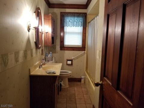 412 La Monte Ave, Bound Brook, NJ 08805 photo 6