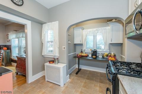 16 Walnut St, Dover, NJ 07801 photo 8