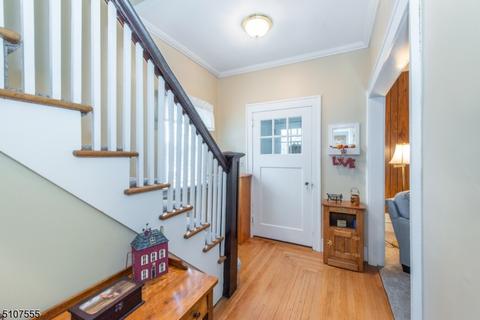 16 Walnut St, Dover, NJ 07801 photo 3