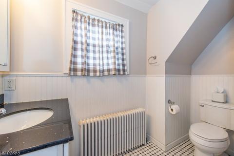 16 Walnut St, Dover, NJ 07801 photo 22