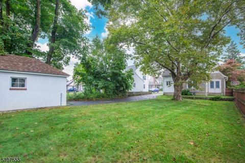 16 Walnut St, Dover, NJ 07801 photo 29