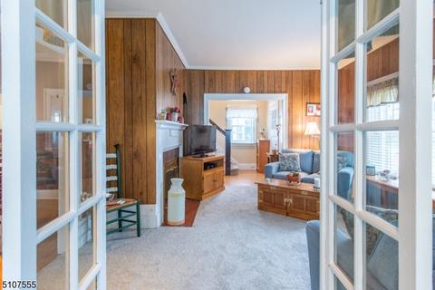 16 Walnut St, Dover, NJ 07801 photo 4