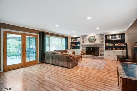 29 Decker St, Basking Ridge, NJ 07920 photo 3