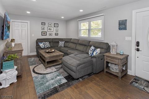 12 Eileen Ct, Wharton, NJ 07885 photo 4