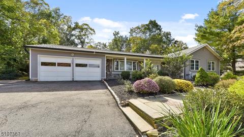 115 Tall Oaks Dr, Wayne, NJ 07470 photo 9
