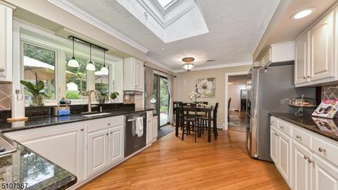 115 Tall Oaks Dr, Wayne, NJ 07470 photo 5