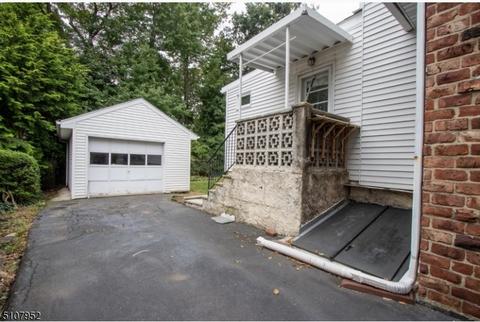 55 Montclair Ave, Nutley, NJ 07110 photo 12