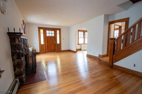 55 Montclair Ave, Nutley, NJ 07110 photo 2