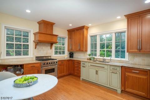 8 Glendale Rd, Summit, NJ 07901 photo 11