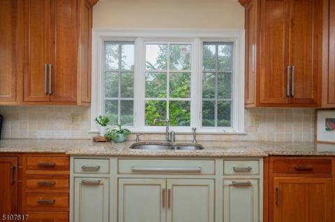 8 Glendale Rd, Summit, NJ 07901 photo 10