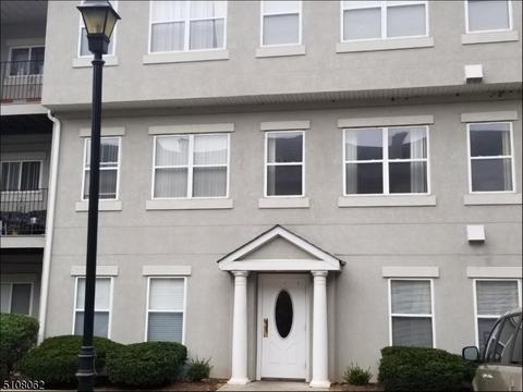 1214 Brittany Dr, Wayne, NJ 07470 photo 1