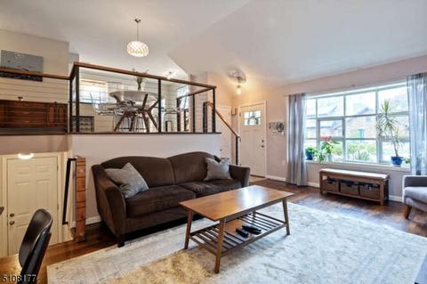 24 Tower Rd, Wayne, NJ 07470 photo 4