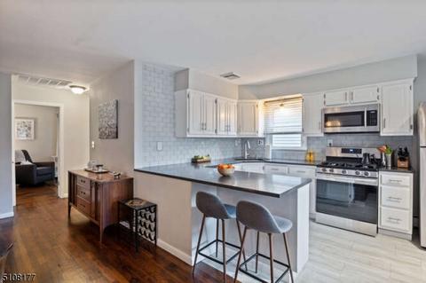 24 Tower Rd, Wayne, NJ 07470 photo 6