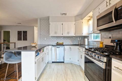 24 Tower Rd, Wayne, NJ 07470 photo 7