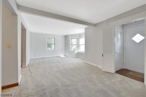 370 Milltown Rd, Springfield, NJ 07081 photo 4