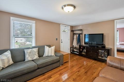 26 Harrison St, Dover, NJ 07801 photo 11