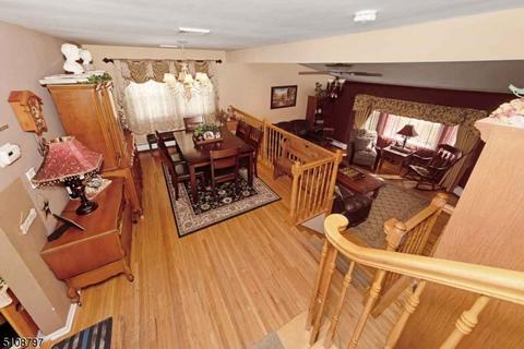 85 Louis Ave, Middlesex, NJ 08846 photo 18