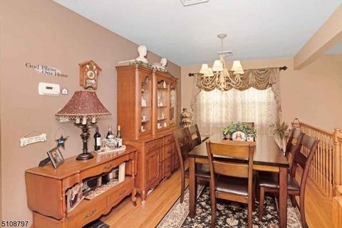 85 Louis Ave, Middlesex, NJ 08846 photo 12