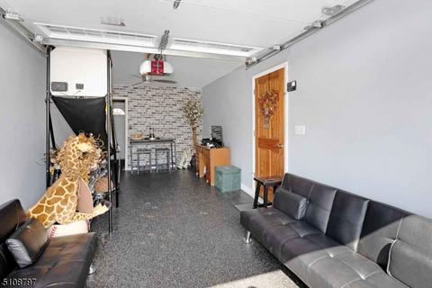 85 Louis Ave, Middlesex, NJ 08846 photo 6
