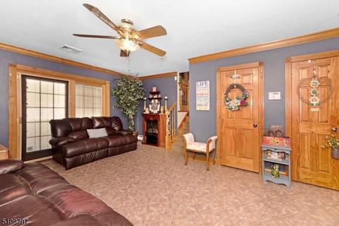 85 Louis Ave, Middlesex, NJ 08846 photo 8